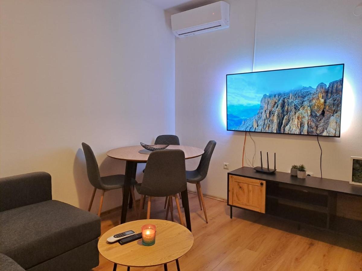 Apartmensts Arsen 928 Pula Exterior photo